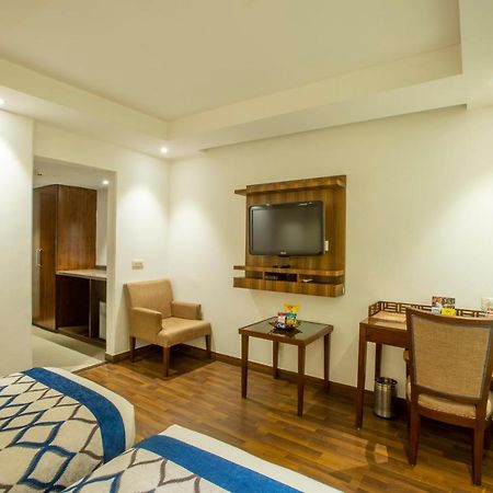 Hotel Arch International New Delhi Buitenkant foto