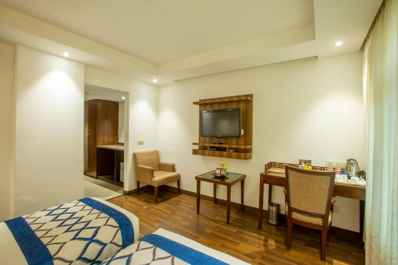 Hotel Arch International New Delhi Buitenkant foto
