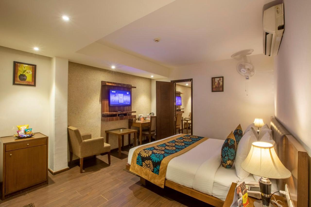 Hotel Arch International New Delhi Buitenkant foto